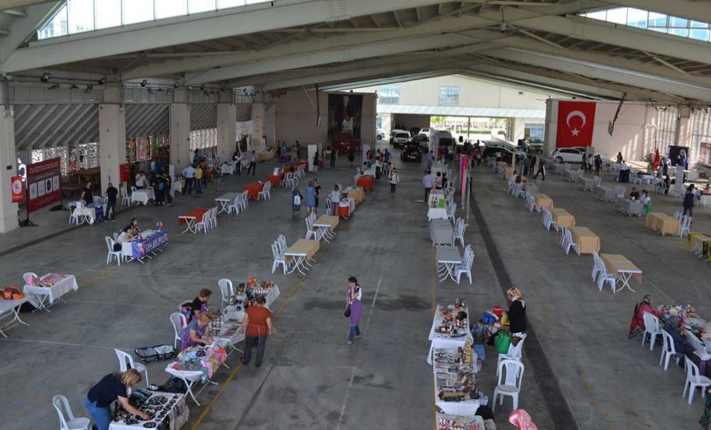 Çorlu'da Eğitim Fuarı Açıldı