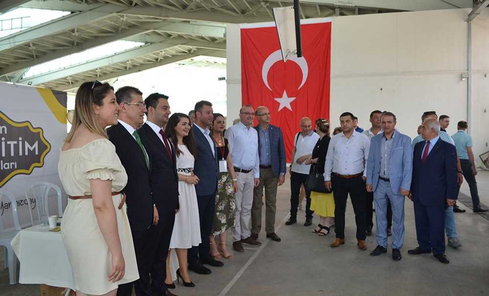 Çorlu'da Eğitim Fuarı Açıldı