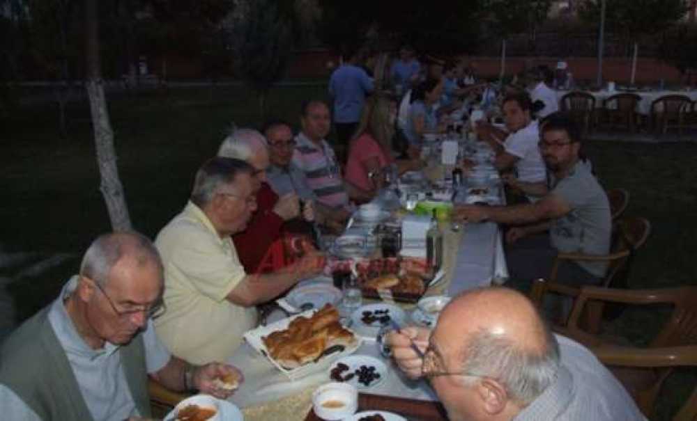 Çorlu Huzurevi`nde İftar