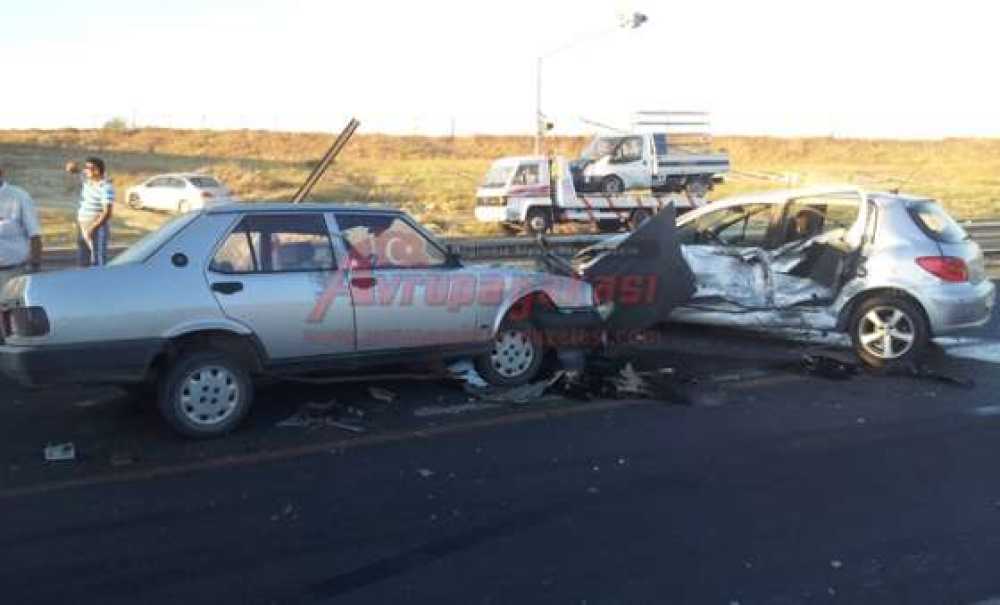Yaralı Almaya Giden Ambulans Kaza Yaptı