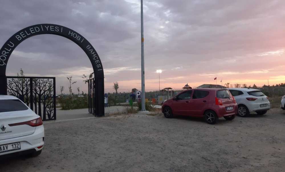 Vatandaşlar Hobi Bahçesi'nde Stres Atıyor