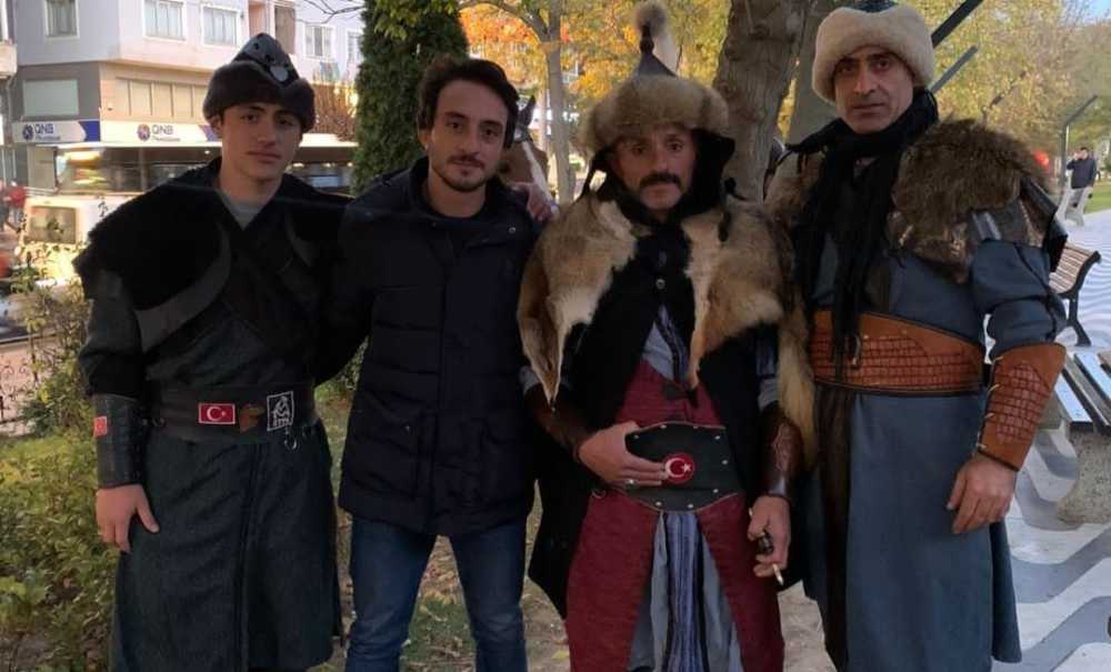 Türk Geleneğine Sahip Çıkıyorlar