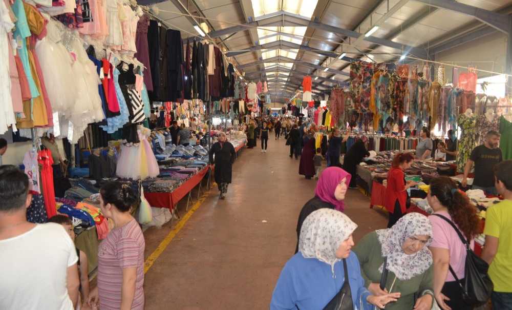 Yazlık Kıyafetlerin Adresi Pazar Oldu