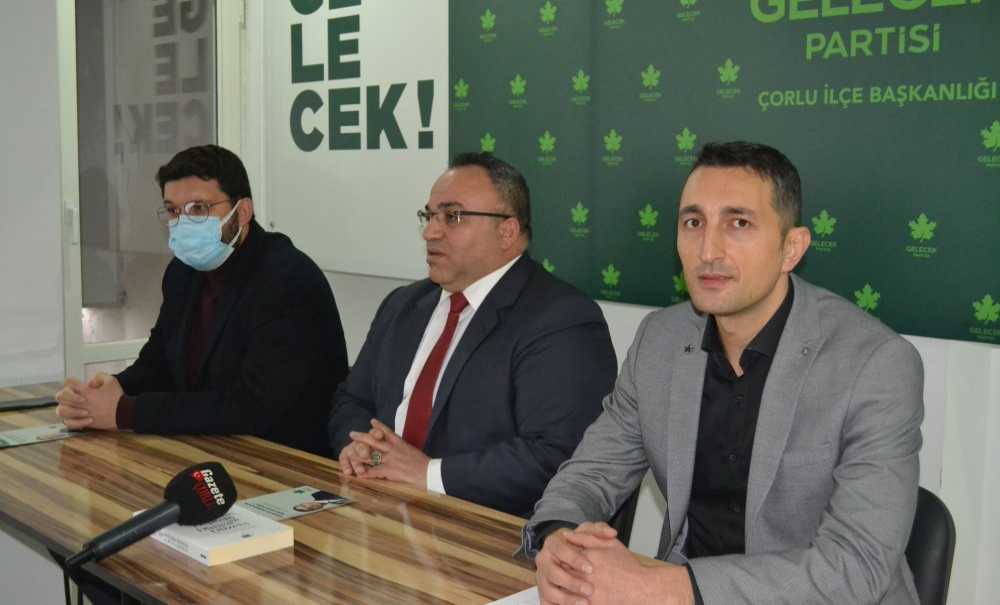 Gelecek Partisi'nde Deprem!