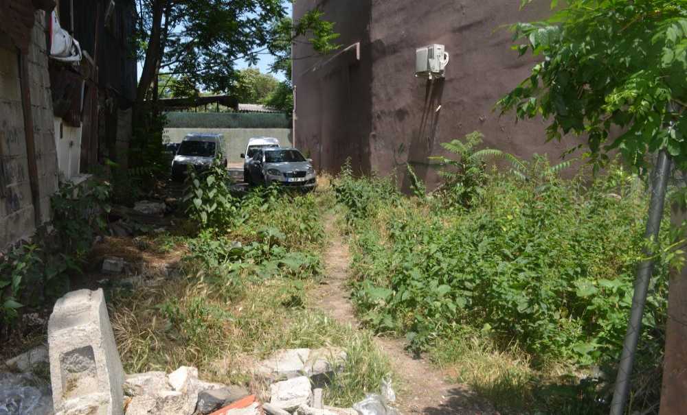 Boş Arazide Fuhuş İddiası