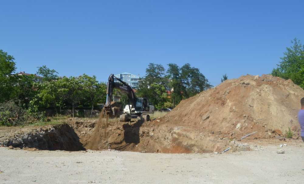 Okul İnşaatı İçin İlk Kepçe Vuruldu