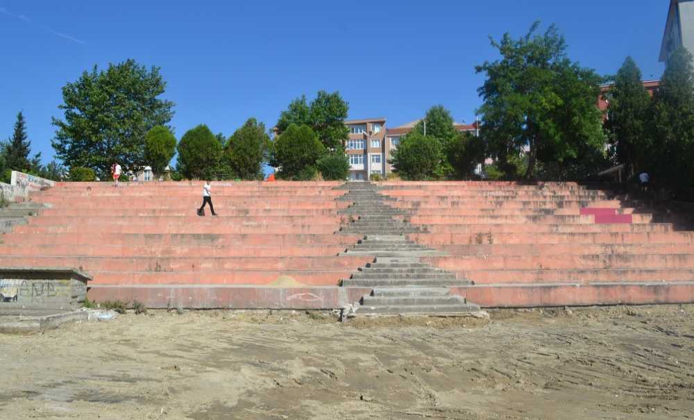 Amfi Tiyatro Sanat Merkezi Olacak