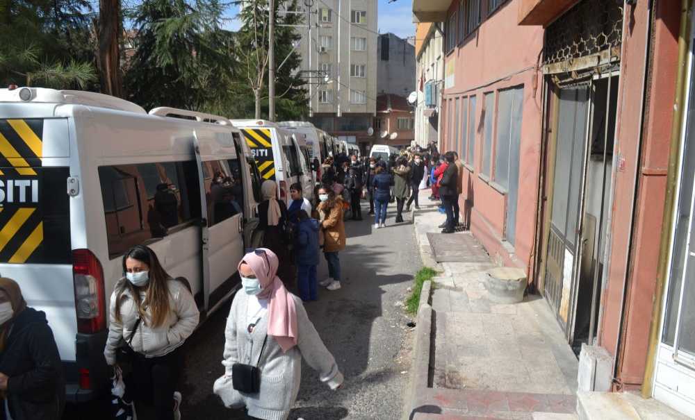 Veliler Yeni Okul İstiyor!