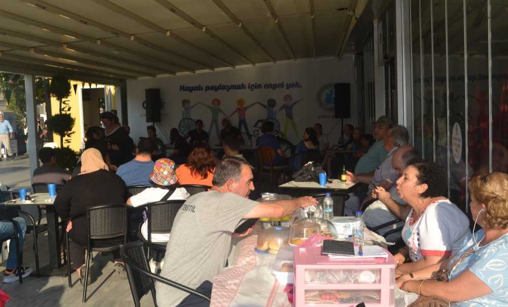 Engelsiz Kafe Bir Yılı Geride Bıraktı