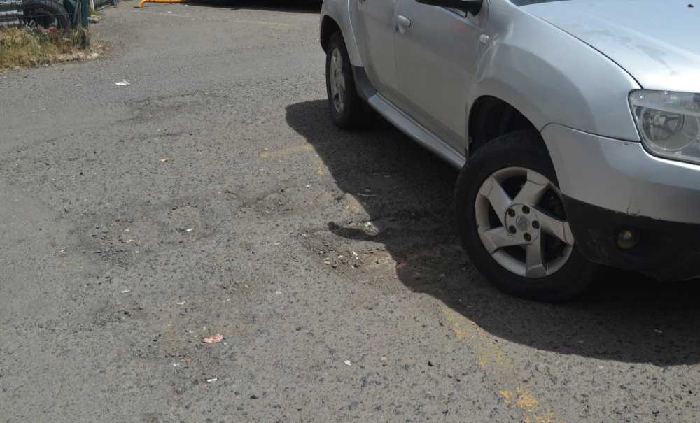 Paralı Otopark Delik Deşik!