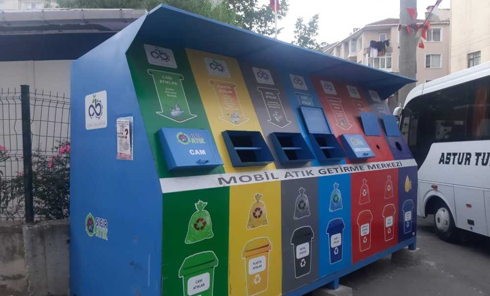 Geri Dönüşüm Kutusunun Demir Kapakları Çalınmış