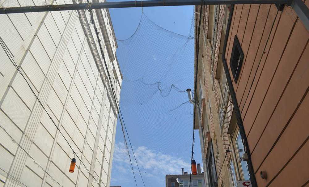 Şemsiyeli Sokak Bu Sene Şemsiyesiz Kaldı