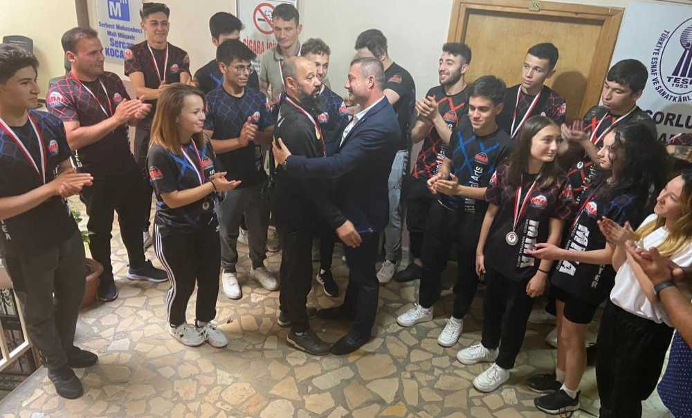 Mma Sporcuları Murat Turna'yı Ziyaret Etti