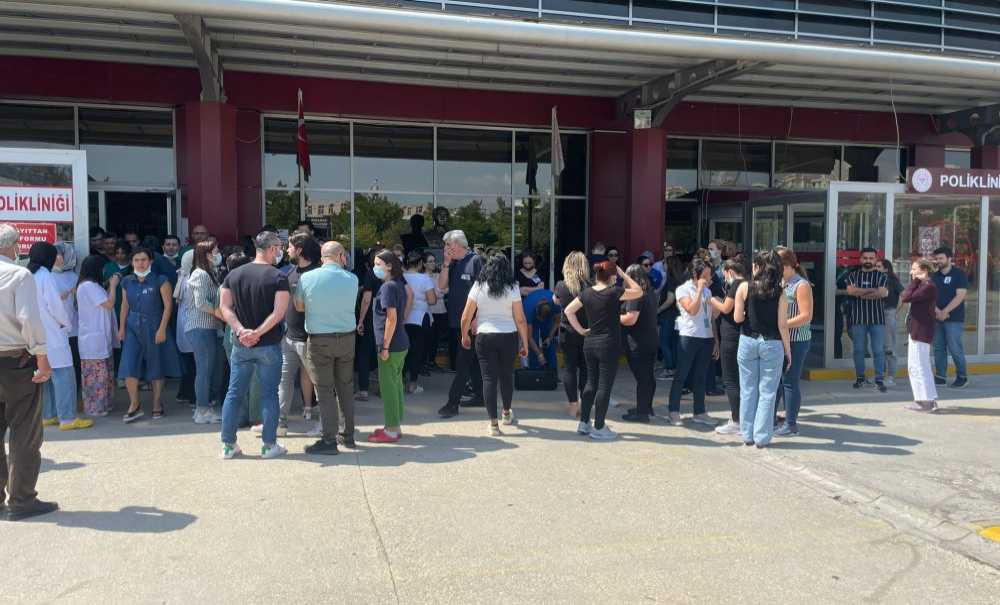 “Kendimizi Sahipsiz Ve Değersiz Hissediyoruz”