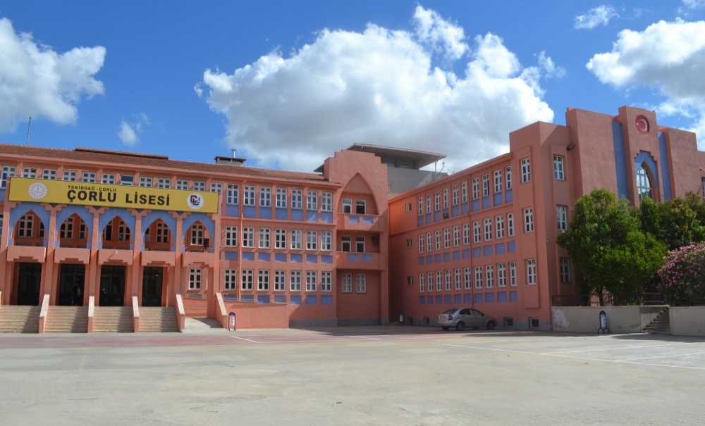 Yaz Döneminde Okullara Bakım Yapılıyor