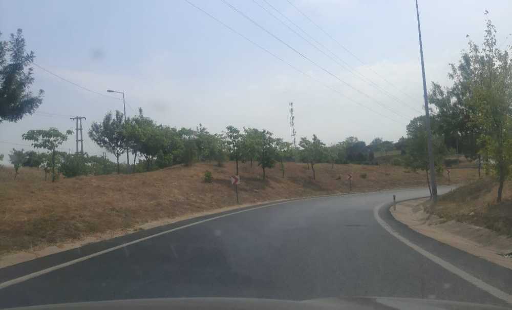 Kurşun İzi Olan Yön Tabelaları Değiştirilsin!