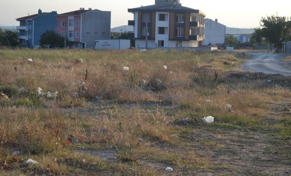 Park Yapılacağı Söylenen Alan Çöplük Oldu
