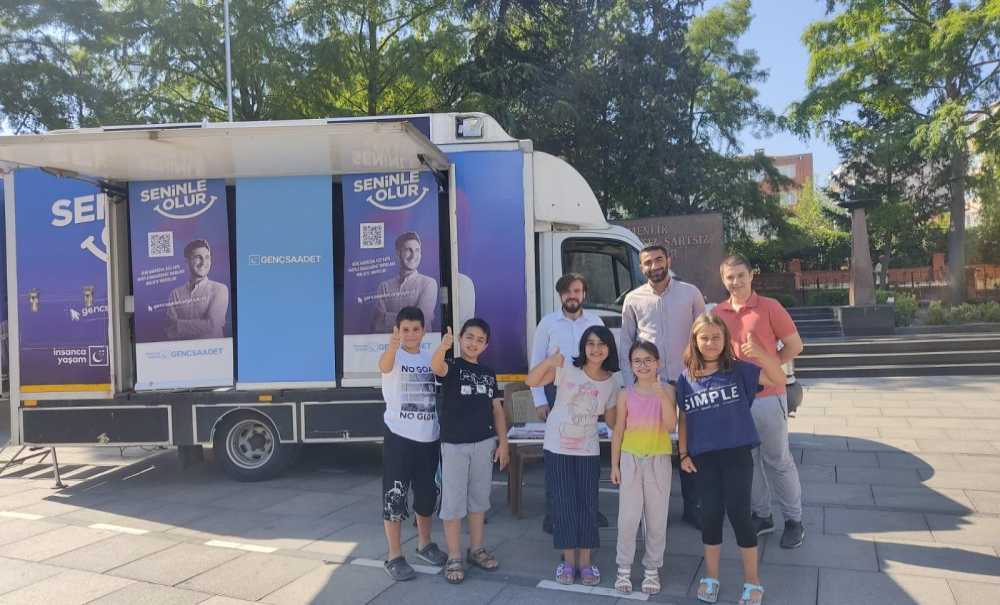 Saadet Partisi'nin Mobil Üye Aracı Çorlu'da