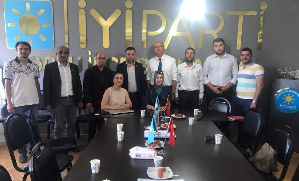 Yeniden Refah Partisi İyi̇ Partiyi Ziyaret Etti