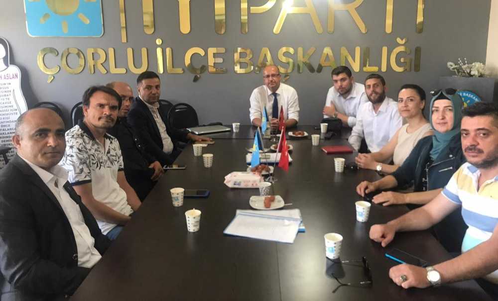 Yeniden Refah Partisi İyi̇ Partiyi Ziyaret Etti