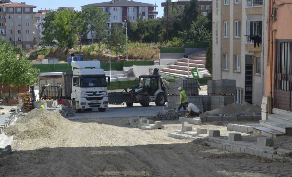 Amfi Tiyatronun Yolları Yapılıyor