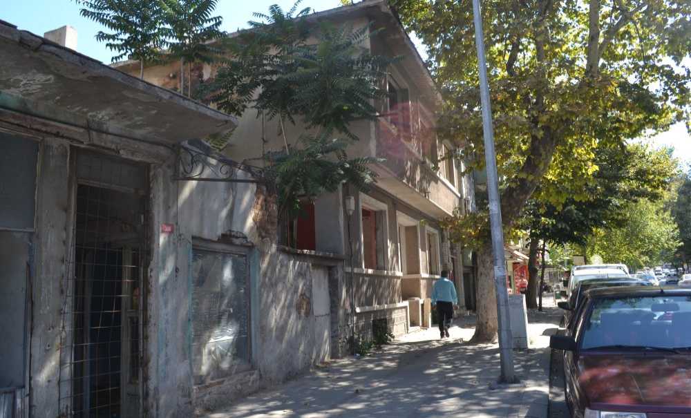 Metruk Bina Bağımlıların Oteli Oldu