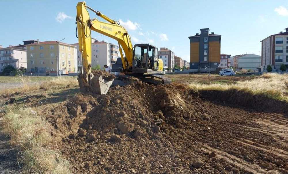 Pazartesi Pazarının Yer Çalışmaları Başladı