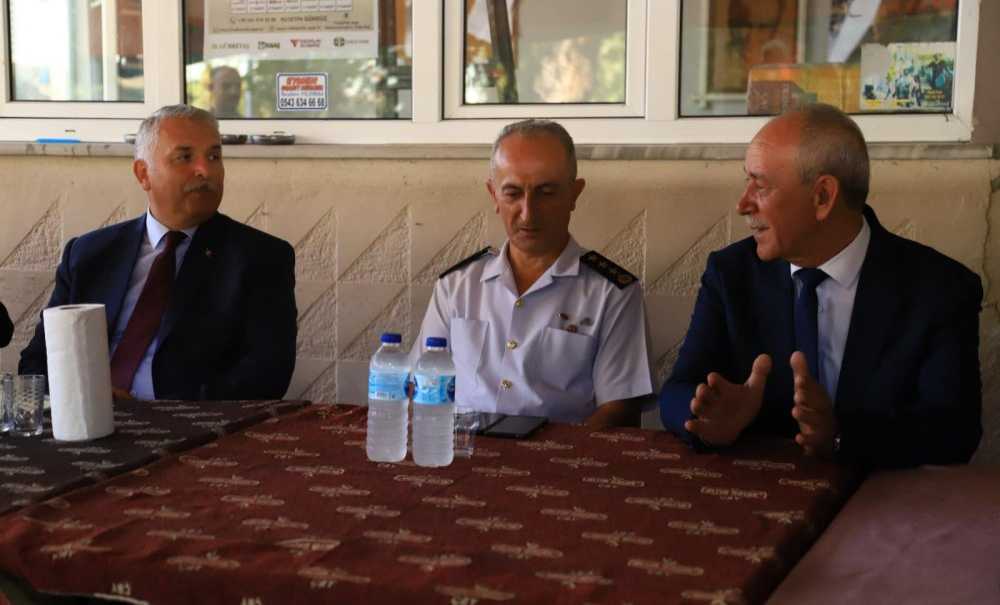 Vali Yıldırım Ve Başkan Hikmet Ata Vatandaşlarla Bir Araya Geldi