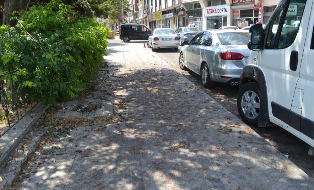 Kaldırımların Hali Tepki Çekti