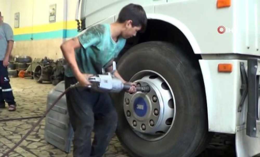 Ortaokul Mezunu Ustalara Lise Diploması Alma Fırsatı