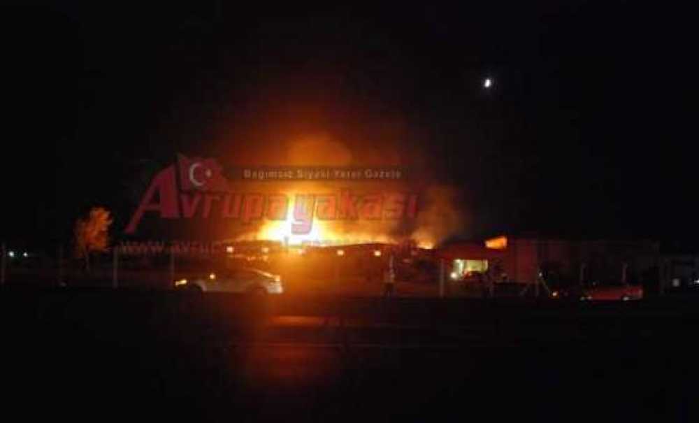 Çorlu'da Fabrika Yangını