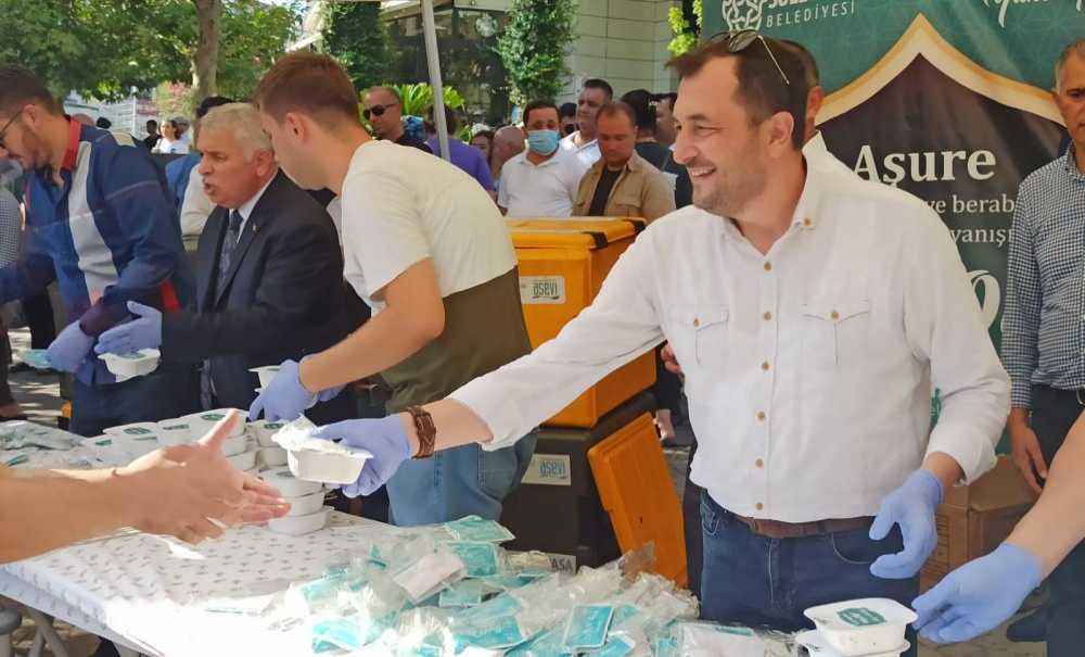 Süleymanpaşa'da Aşure Dağıtıldı