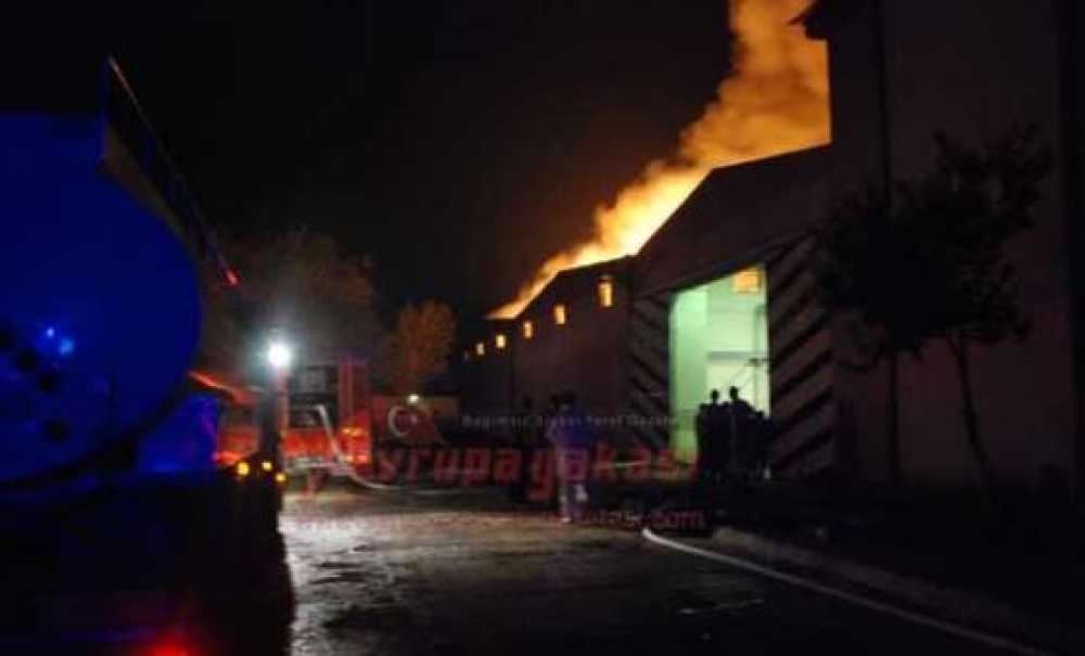 Çorlu'da Fabrika Yangını