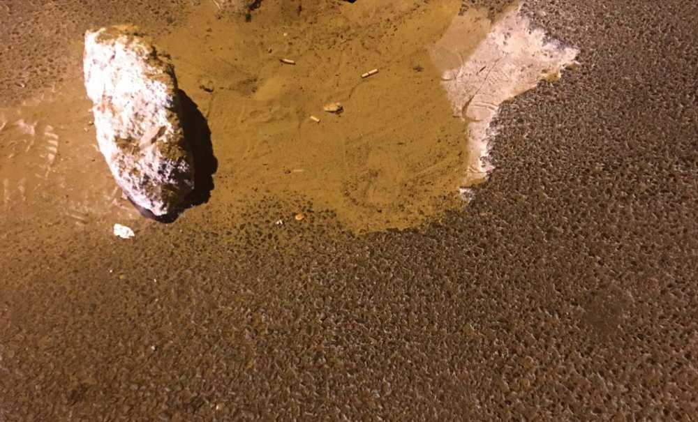 Yolun Ortasında Çukur Oluştu