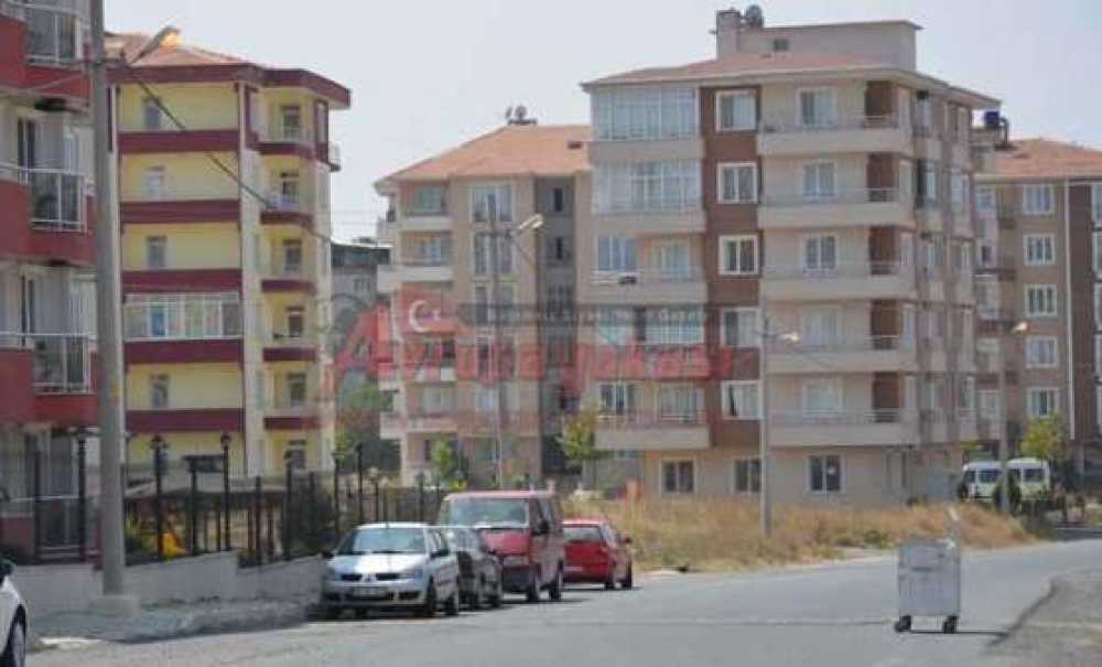 Gece Yanmıyor Gündüz Yanıyor