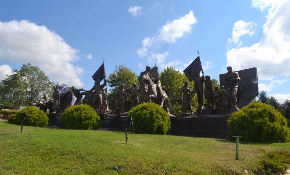 Balkan Anıtı Yine Bakımsız Kaldı!