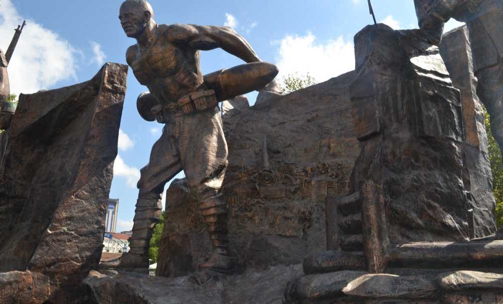 Balkan Anıtı Yine Bakımsız Kaldı!