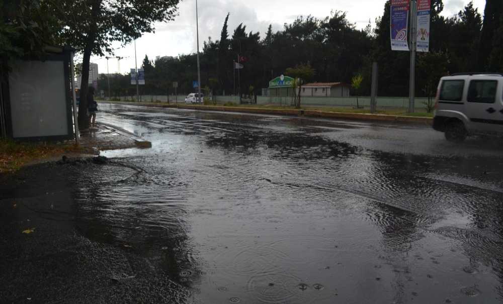 Rögarlar Taştı, Yollar Göle Döndü