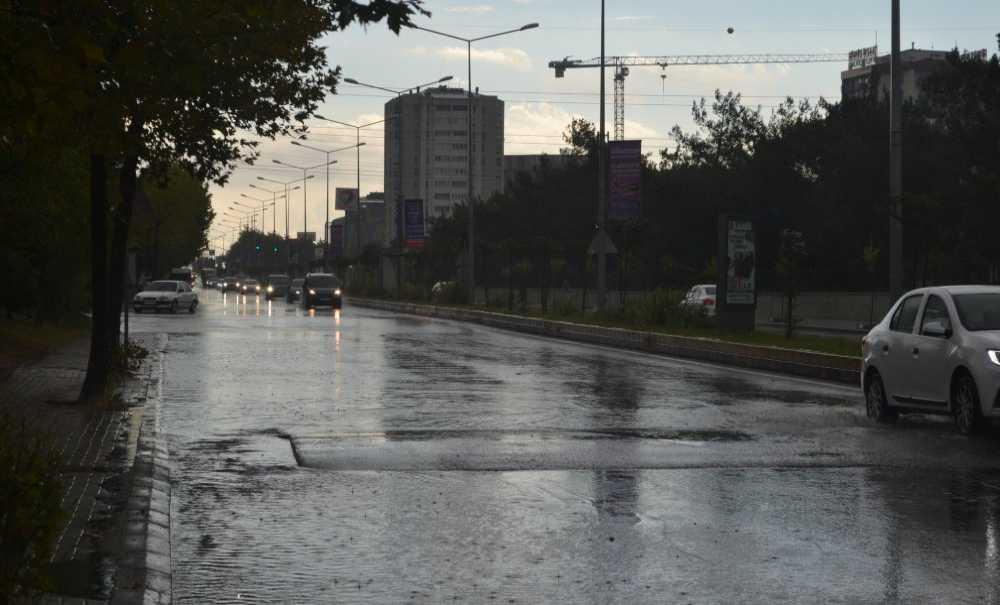 Rögarlar Taştı, Yollar Göle Döndü