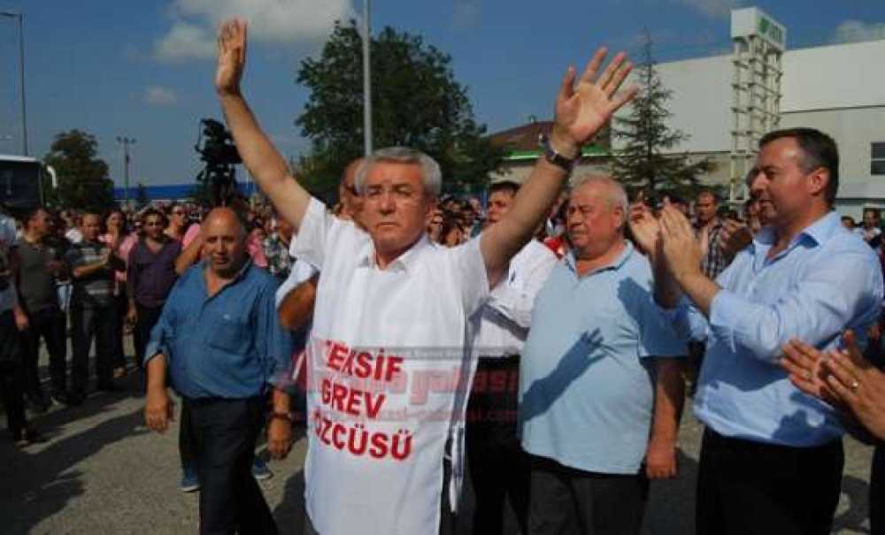 Teksif 12 Bin İşçiyle Greve Çıktı