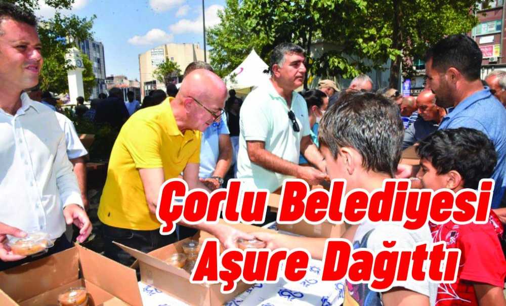 Çorlu Belediyesi Aşure Dağıttı