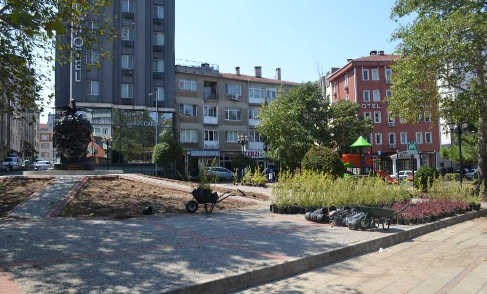 Uğur Mumcu Parkı'nda Çalışma