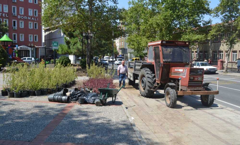Uğur Mumcu Parkı'nda Çalışma