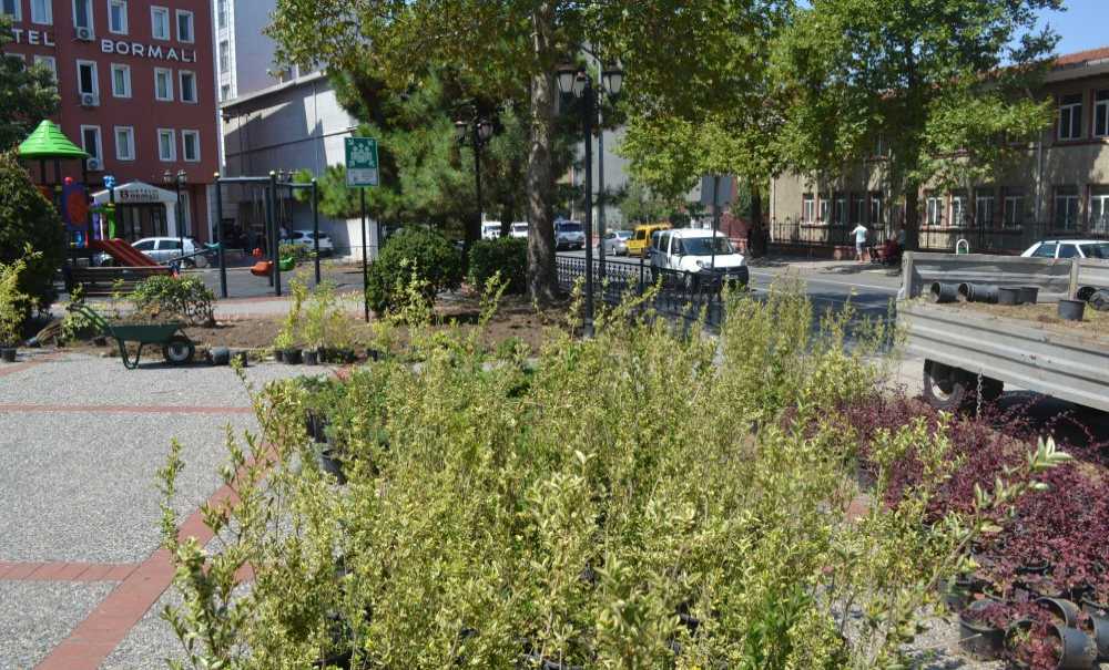 Uğur Mumcu Parkı'nda Çalışma