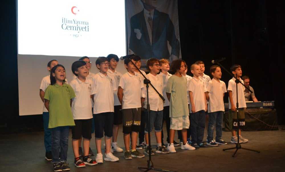 İlim Yayma Cemiyeti Program Düzenledi
