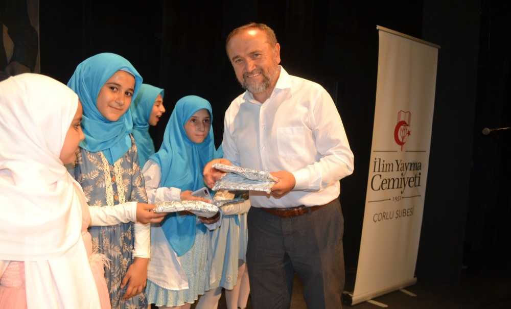 İlim Yayma Cemiyeti Program Düzenledi