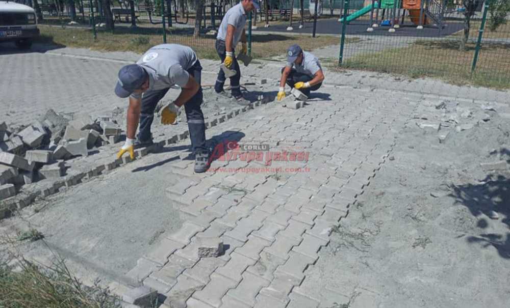 Ergene'de Yol Çalışmaları Dört Koldan Devam Ediyor