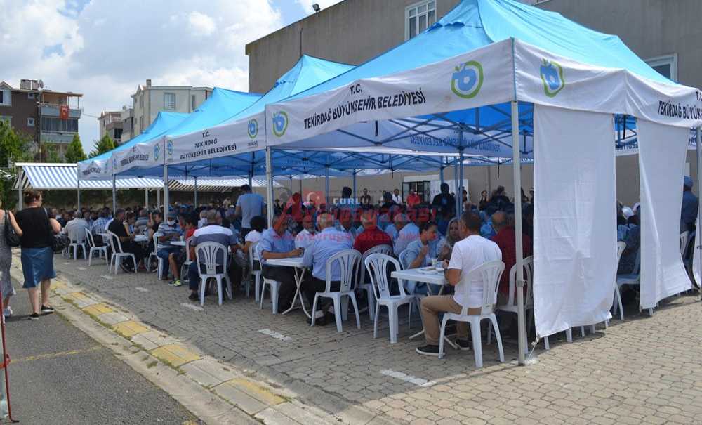 Aşure Programına Yoğun İlgi