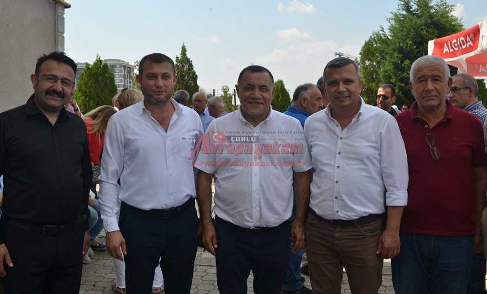 Aşure Programına Yoğun İlgi