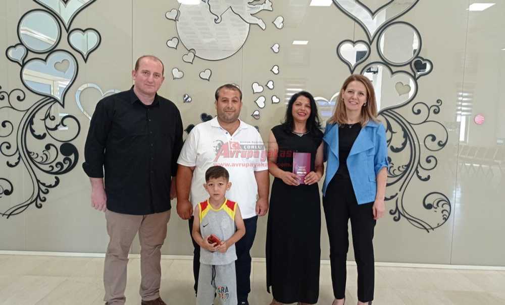 Evi Yanan Aileye Kaymakamlık Yardım Elini Uzattı